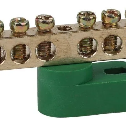 Фото №0 Шина PE "земля" на одном угловом изоляторе ШНИ-6х9-8-У1 зел. NO-222-103-1 ЭРА Б0044152