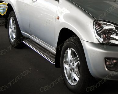 фото Тюнинг авто. Пороги на Chery Tiggo