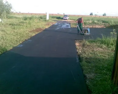 фото Строительство тротуаров из асфальтного среза