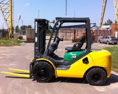 фото Аренда вилочного погрузчика (складского автопогрузчика) Komatsu FD30T-17, Воронеж