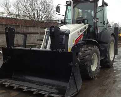 фото Аренда экскаватора-погрузчика TEREX-860
