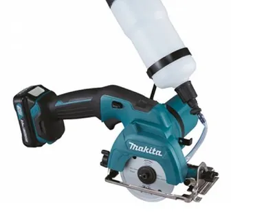 фото Аккумуляторная алмазная пила Makita CC301DWAE