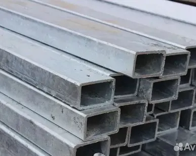 фото Труба профильная 40х20х2