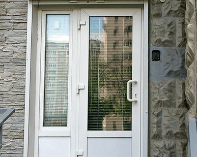 фото Пластиковые двери,ПВХ