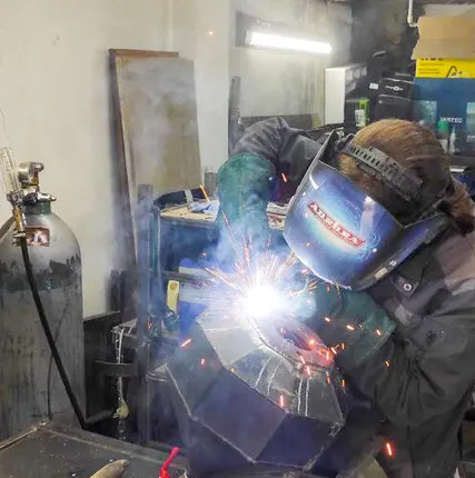 Фото №0 Сварка полуавтоматом