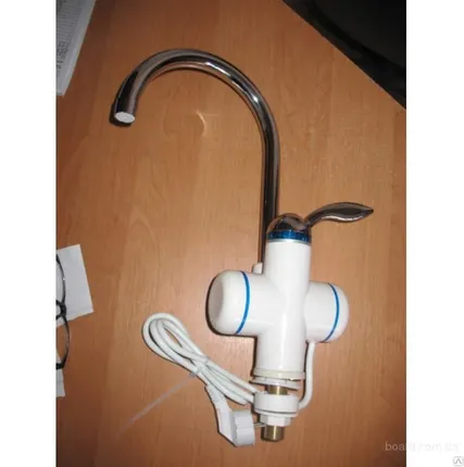 Фото №0 Проточный электрический водонагреватель на кран РАПИД(3 квт.)