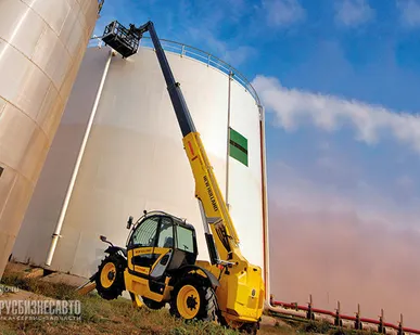 фото Телескопический погрузчик New Holland LM1745