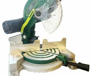 фото Пила торцовочная 255С