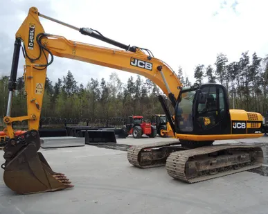 фото Аренда гусеничного экскаватора JCB JS 210 LC
