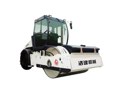 фото Виброкаток YTO YZC7G