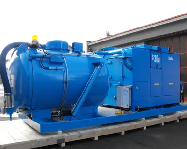 фото Вакуумный погрузчик на базе вакуумной установки серии S30 дизель + циклон-контейнер + шасси