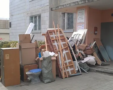 фото Вывоз старой мебели. Пианино. Холодильик. Мусор