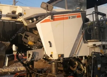 Фото №0 Аренда дорожной фрезы (фрезерной машины) Wirtgen W 200 F, Подольск