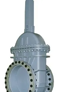 фото Задвижка клиновая штампосварная с выдвижным шпинделем фланцевая, с редуктором 30с547нж DN800 PN4 У1, корпус ст. 20