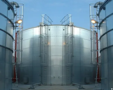 фото Резервуар для нефти