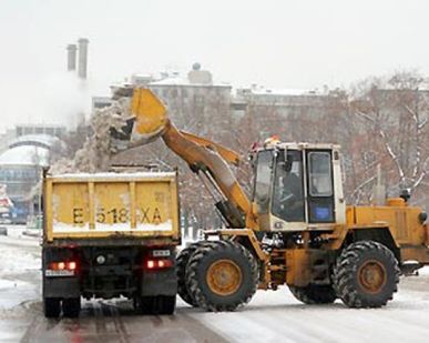 фото Вывоз снега для перевозки