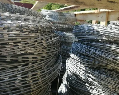 фото Колючая проволока Екатеринбург