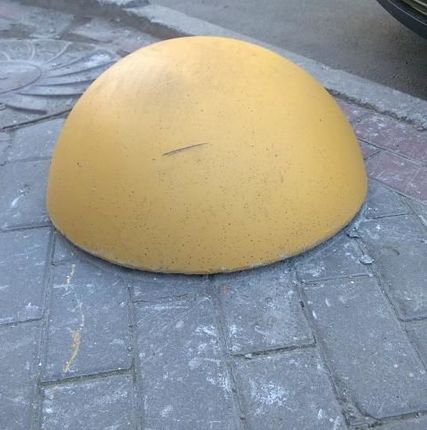 Фото №0 Бетонный ограничитель полусфера "Парковка"