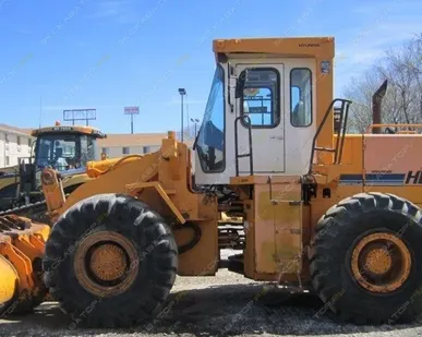 фото Аренда фронтального погрузчика (колесного) HYUNDAI HL25, Санкт-Петербург