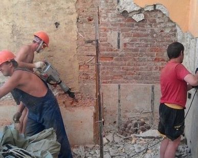 фото Демонтаж кирпичных стен