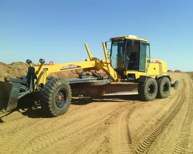 фото Автогрейдер XCMG GR 215 A ( 2013 г. в.) с наработкой 2800 м /ч