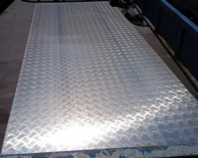 фото Листы алюминиевые рифленые