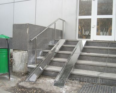 фото Пандус откидной алюминиевый