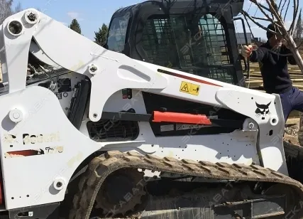 Фото №5 Аренда мини-погрузчика Bobcat T770, Москва
