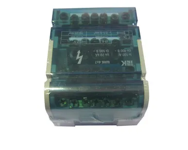 фото Нулевая шина ИЭК на Din-рейку в корпусе 4 шины по 7 отверстий