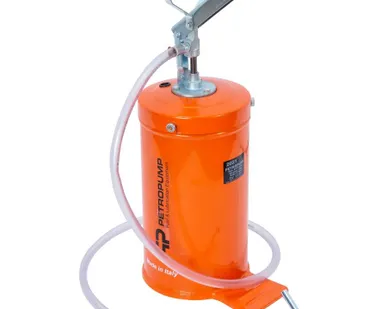 фото Ручной маслораздатчик с емкостью 18 л