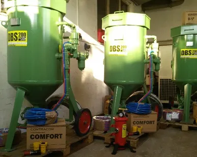 фото ПЕСКОДРОБЕСТРУЙНЫЙ АППАРАТ CONTRACOR DBS-200 RC