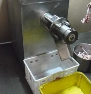фото Пресс сепаратор механической обвалки мяса птицы ПМО-500