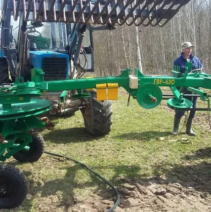 Фото №0 Грабли-ворошилка роторные ГВР-630 БобруйскАгроМаш