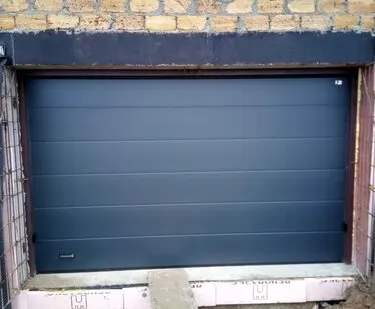 фото Секционные ворота