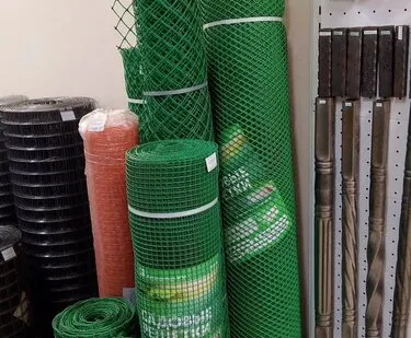 фото Сетка пластиковая для ограждения 35х40 0,45х20м