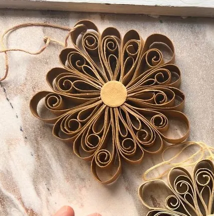 Фото №0 Подвес новогодний темный 10 см бумага