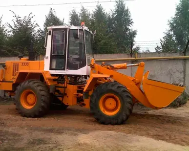 фото Фронтальный погрузчик с ковшом 0,5-1 м3 в аренду