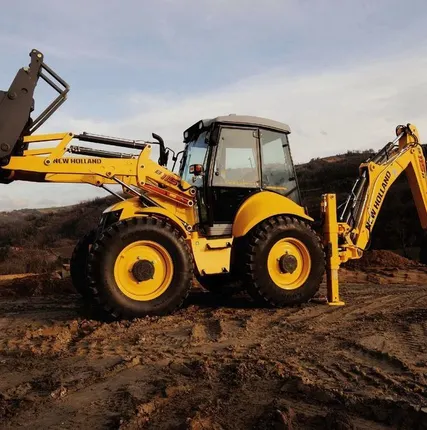 Фото №0 Аренда экскаватора-погрузчика