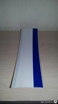 Фото №0 Нащельник самоклеющийся с уплотнителем 50х1,5х50 м