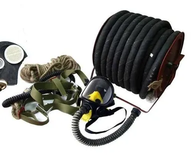 фото Противогаз с шлангом,с маской