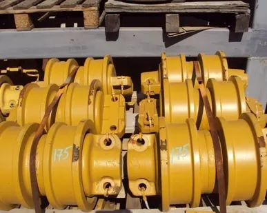 фото Запчасти на бульдозер SHANTUI Шантуй SD16 SD22 SD23
