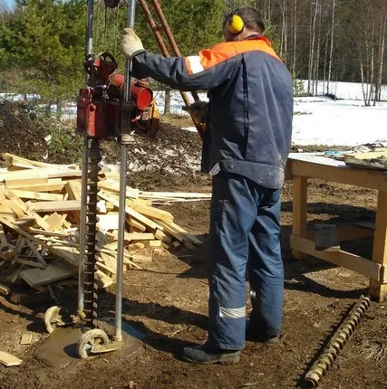 Фото №0 Поиск воды для колодца