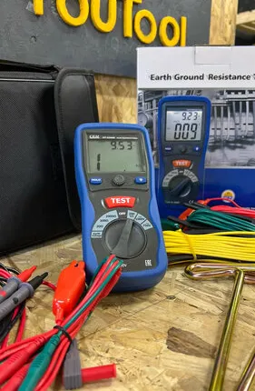 Фото №0 Измеритель сопротивления заземления CEM DT-5300B