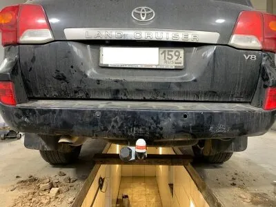 Фото №0 Toyota Land Cruiser 200 с 2008 по 2014 года выпуска