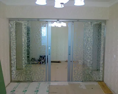 фото Межкомнатные стеклянные перегородки