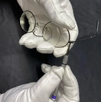 Фото №0 Установка линз в ободковую, полуободковую оправу