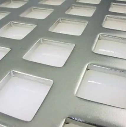 Фото №0 Лист с квадратными отверстиями под углом 45° 0,8мм ТУ 1812-001-50336739