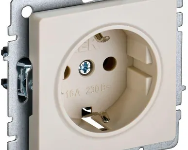 фото Розетка BRITE РС11-1-0-БрКр 16А с заземл. без защ. шторки беж. IEK BR-R11-16-K10