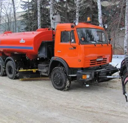 Фото №0 Аренда коммунальной машины. Щетка. Грейфер. Бочка.