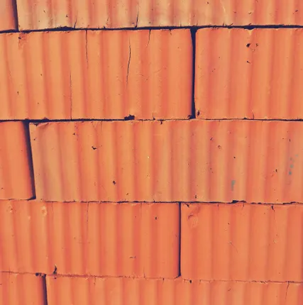 Фото №0 Кирпич рядовой полнотелый 1НФ рифленый красный, ИКЗ, (336 подд.), шт.